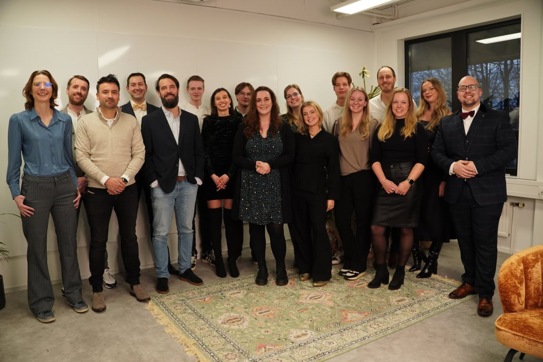 Teamfoto SEO bureau Onder